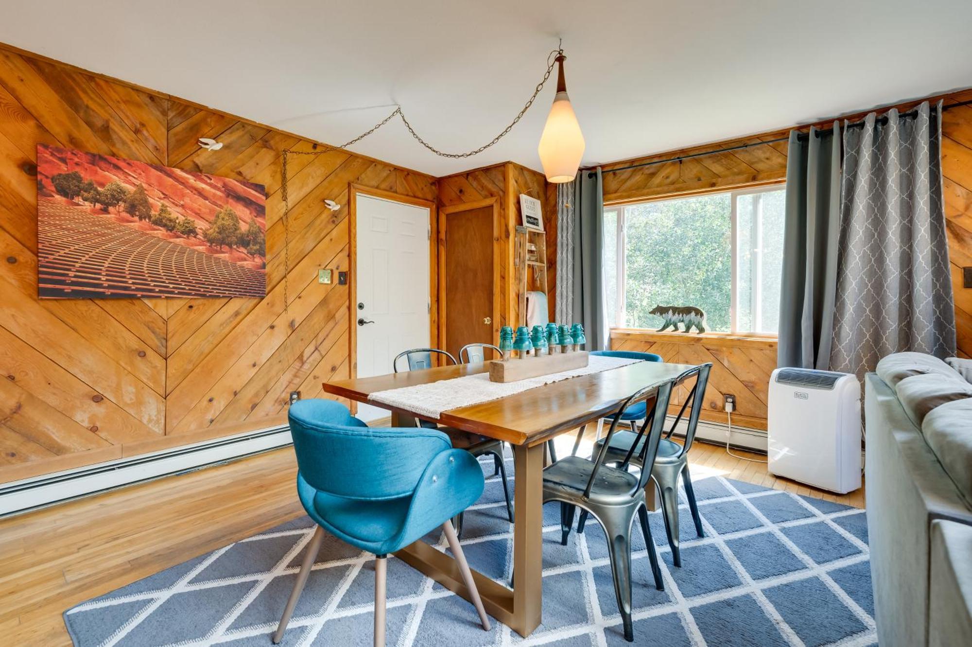 Stunning Golden Home With Deck About 35 Mi To Denver! Exteriör bild