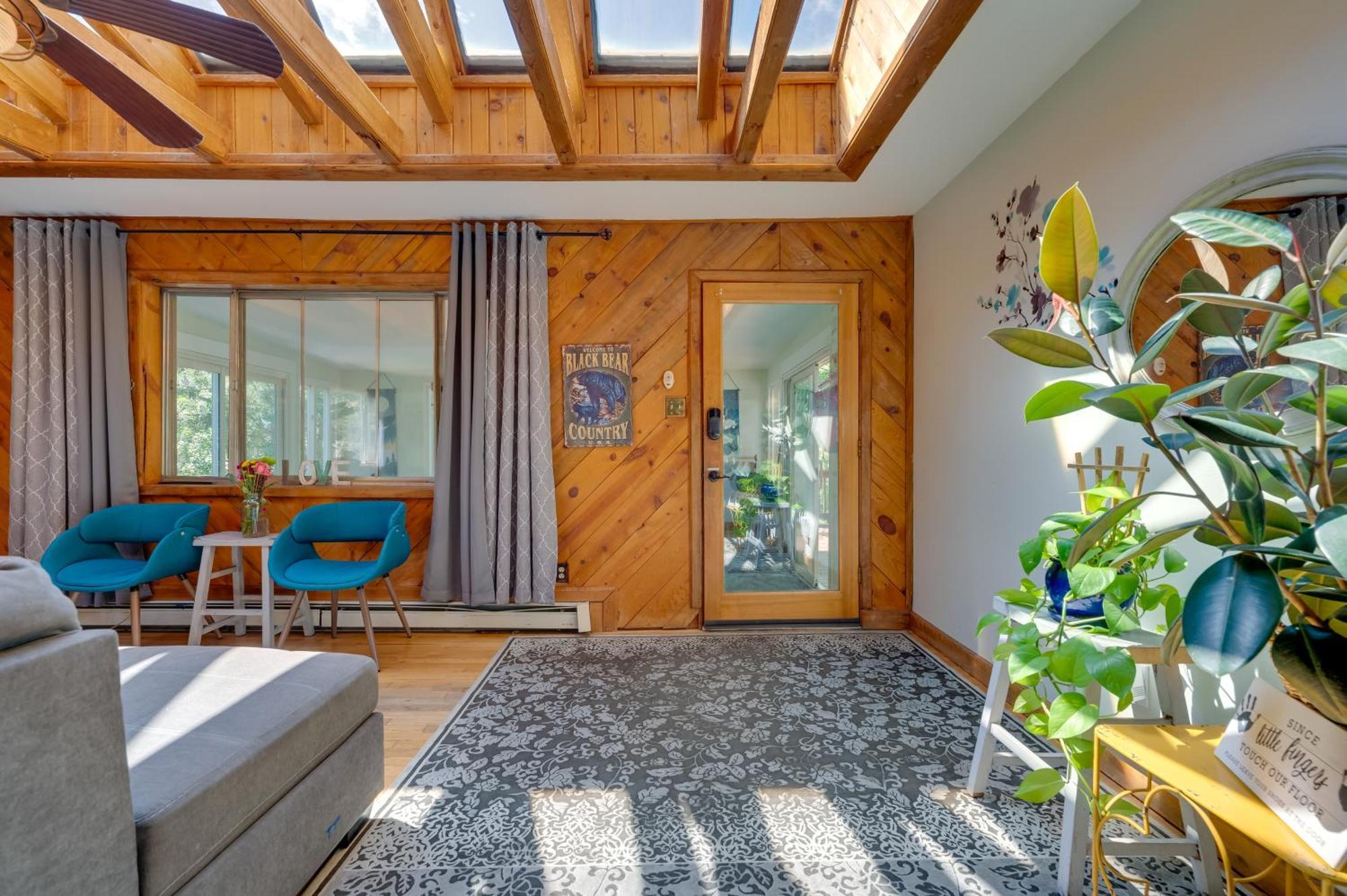 Stunning Golden Home With Deck About 35 Mi To Denver! Exteriör bild